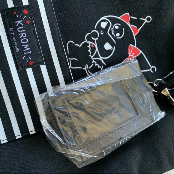 Sanrio Kuromi black tote bag with an ID case - Picture 9 of 10